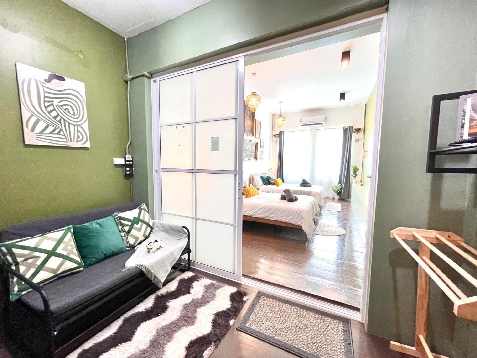 Apartment Entire House,unwind In The City, Near Grandpalace Bangkok